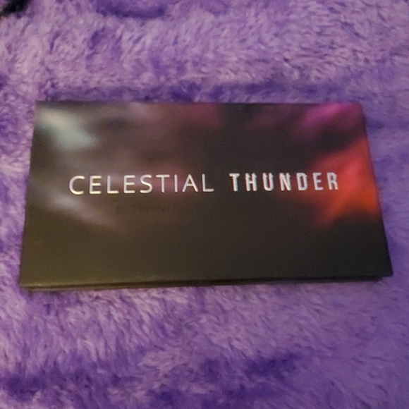 Dominique Cosmetics Other - 🦁Dominique Cosmetics Eyeshadow Palette